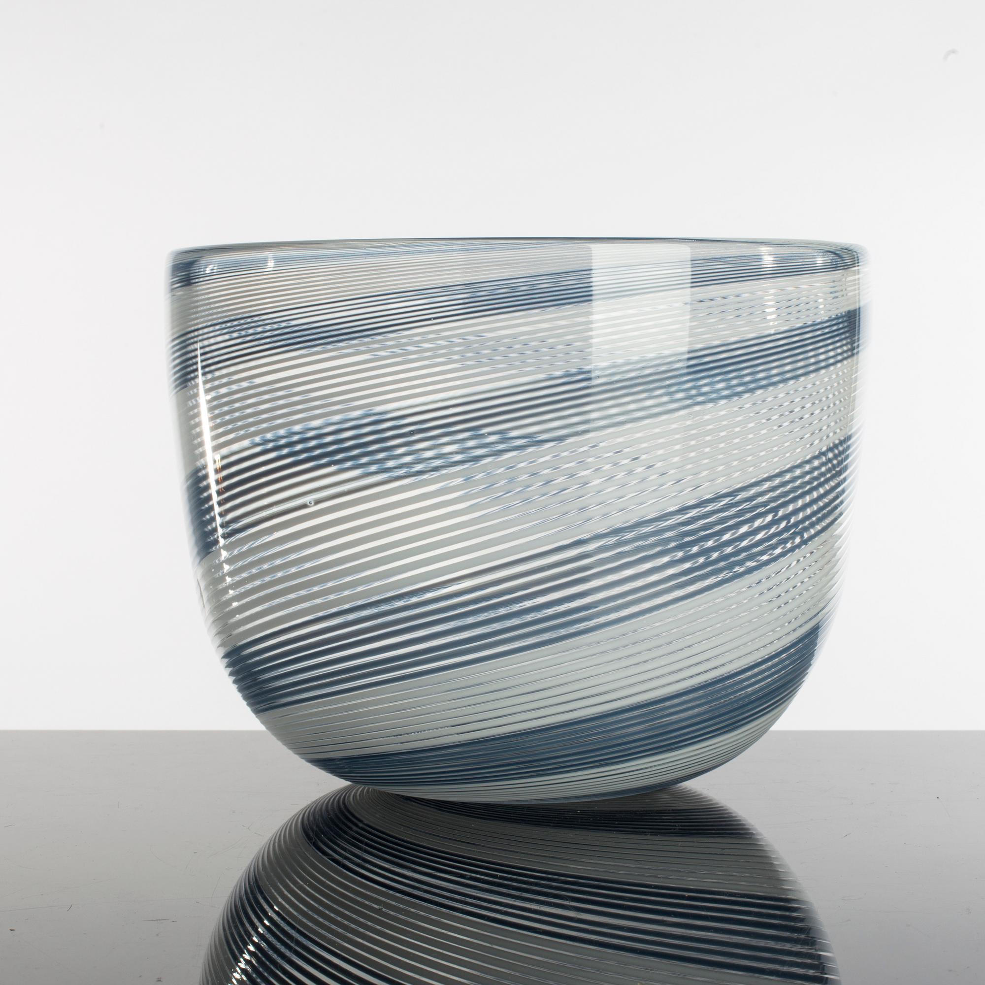 HEIKKI ORVOLA, two bowls, glass, signed, Nuutajärvi, Notsjö, Finland.