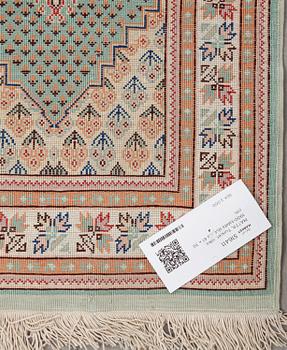MATTA, Turkiet, silke, 1900-talets slut. Ca 61 x 39 cm.