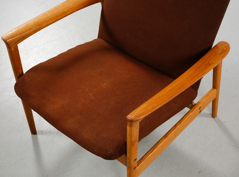 A 1950/60s easy chair.