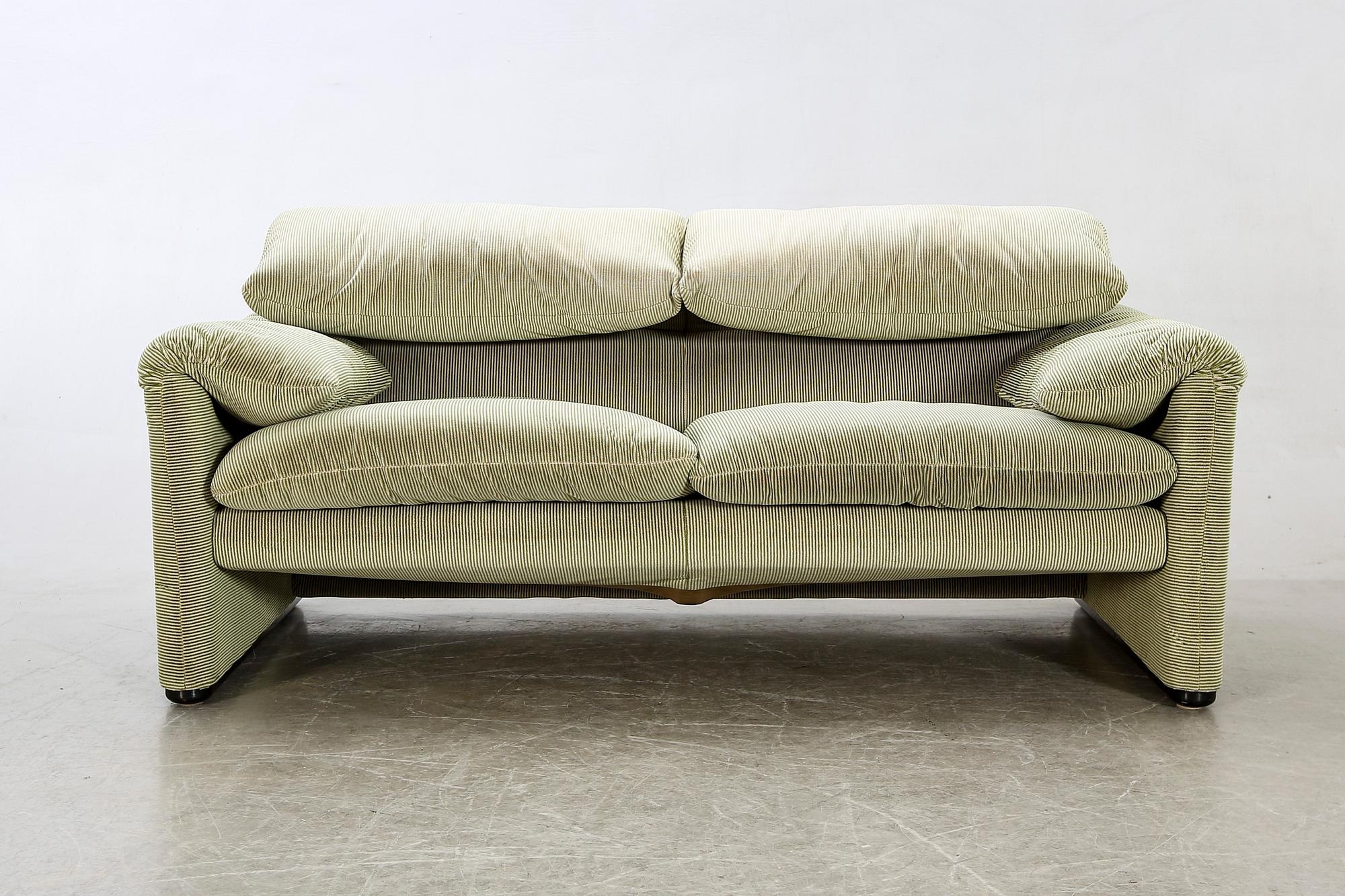 VICO MAGISTRETTI, Sofa "Maralunga", Cassina, Italy.