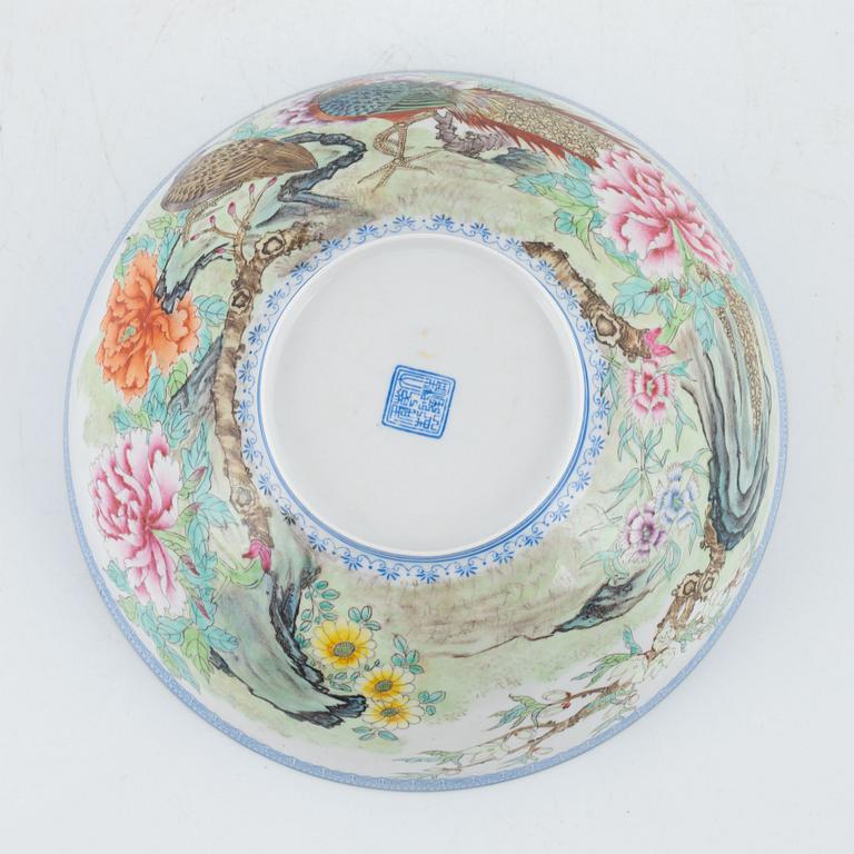 A Chinese egg shell porcelain bowl, 20th century.