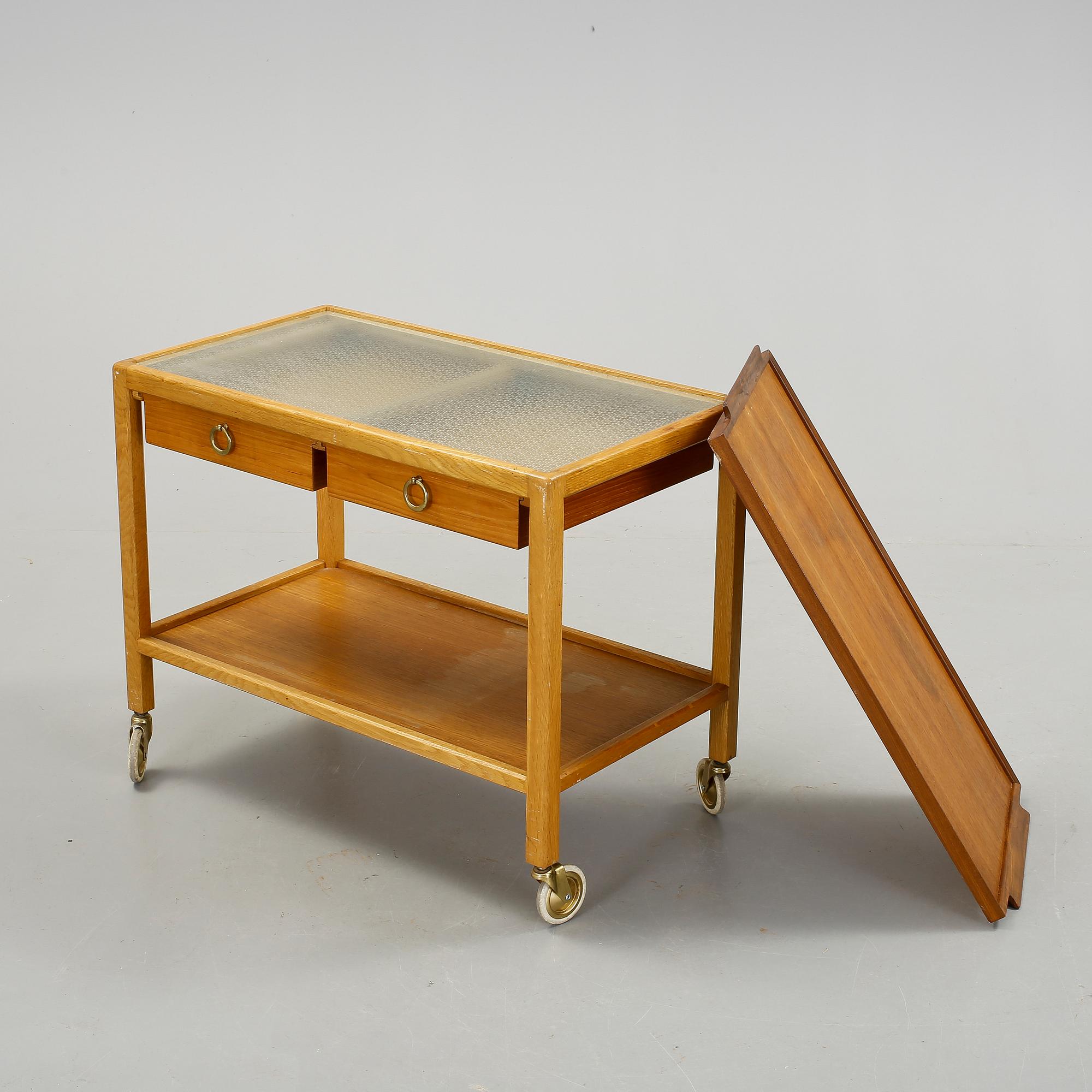 SERVERINGSVAGN, 1900-talet mitt.