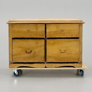 SLAGBORD/LÅDFACK, 1800-tal.