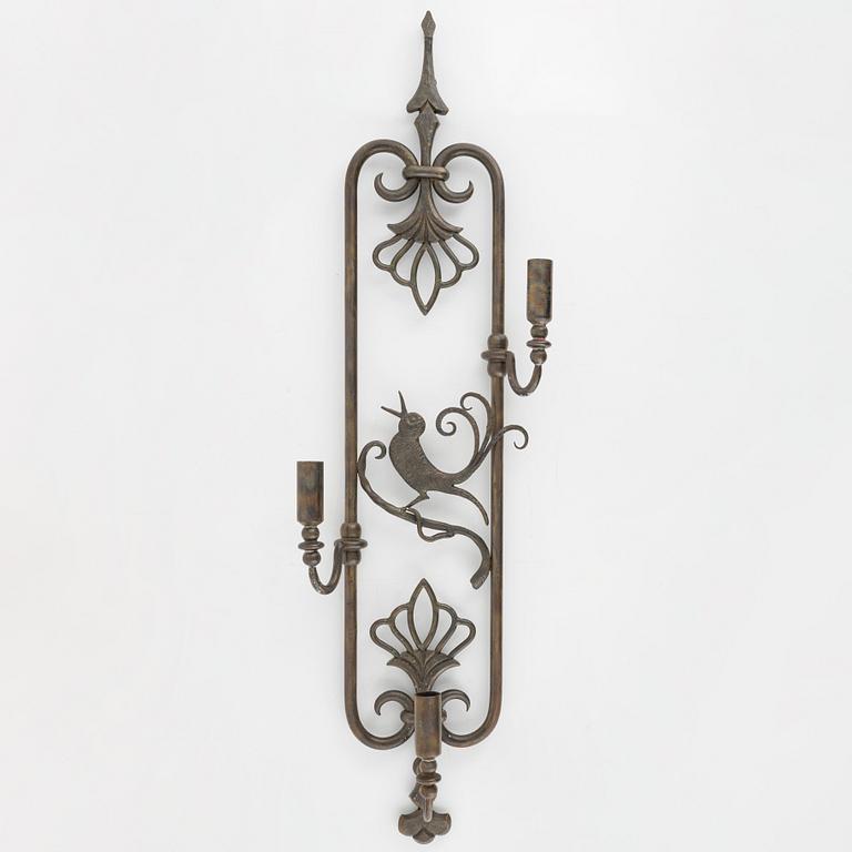 A wall sconce, around mid 20th Century.
