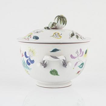 An earthenware Stig Lindberg terrine, dio, Sweden.Gustavsberg stu.