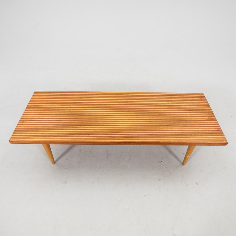 Soffbord Nordiska Kompaniet (NK) modell 579-041 ur Triva kollektionen 1954.