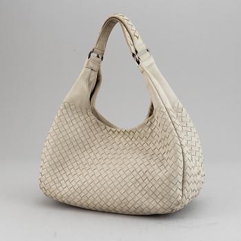 BOTTEGA VENETA, a leather bag.