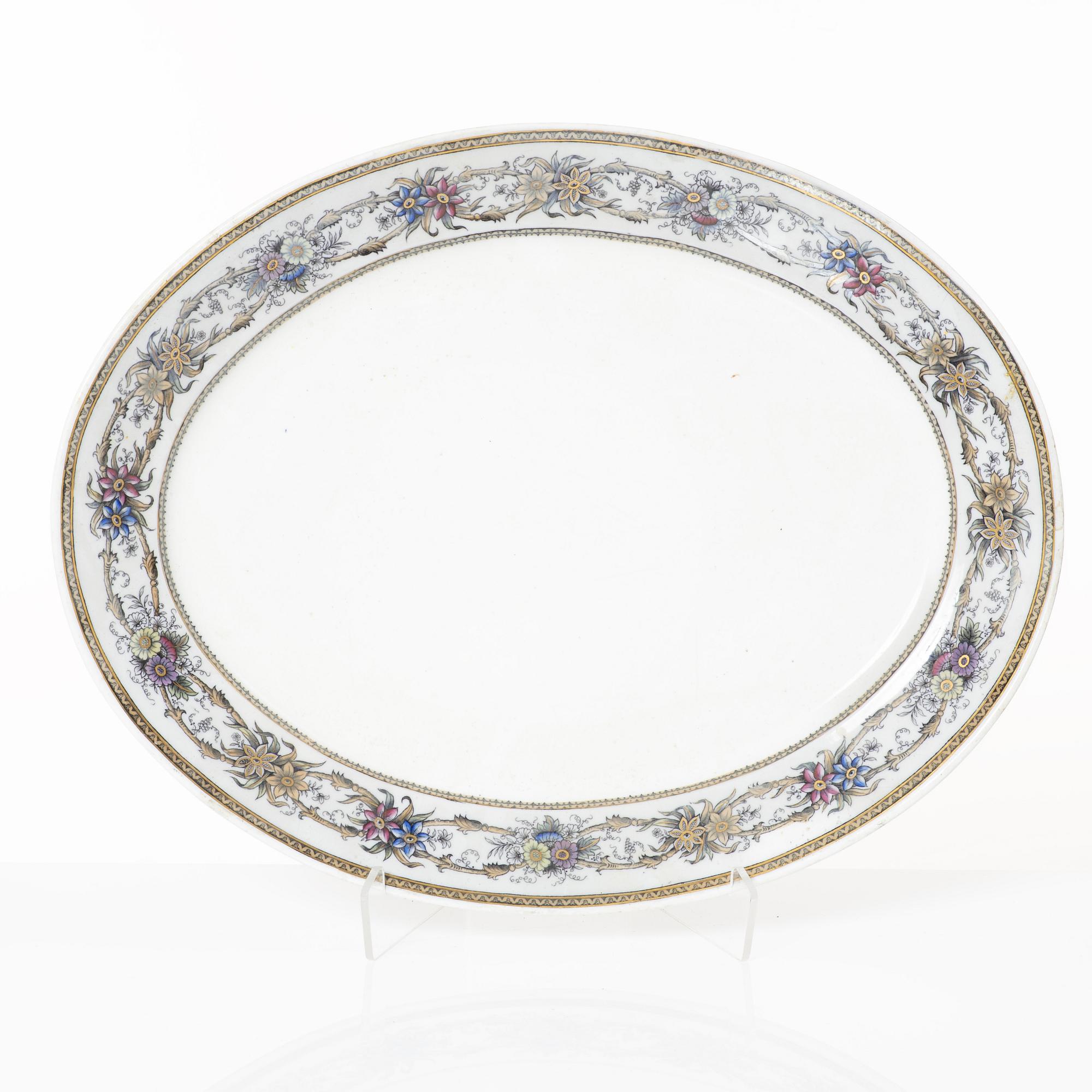 Dinner service, 100 pieces, creamware, "Iris", Rörstrand, second half of the 20th Century.
