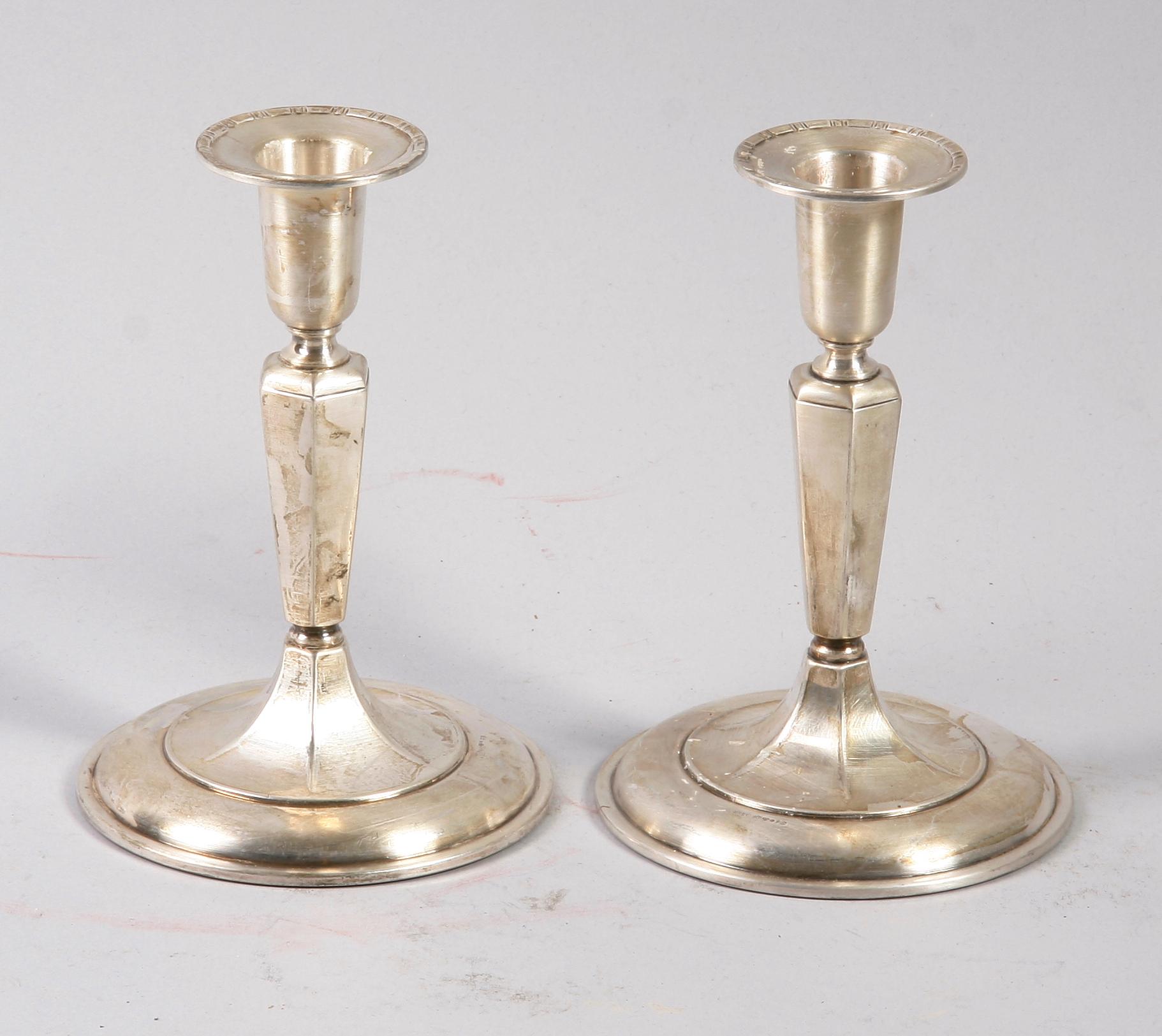 LJUSTAKAR, ett par. Silver. Cesons, Göteborg 1956.