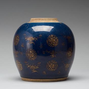 A powder blue jar, Qing dynasty, 18th Century.