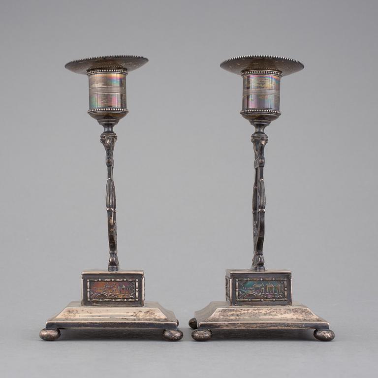 LJUSSTAKAR, ett par, silver, empirestil, CG Hallberg, Stockholm, 1894. Vikt ca 455g.
