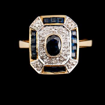 RING, 18 k guld, briljanter och safirer.