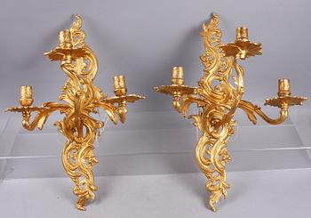 VÄGGAPPLIQUER ett par, nyrokoko, gulmetall, 1800-tal.