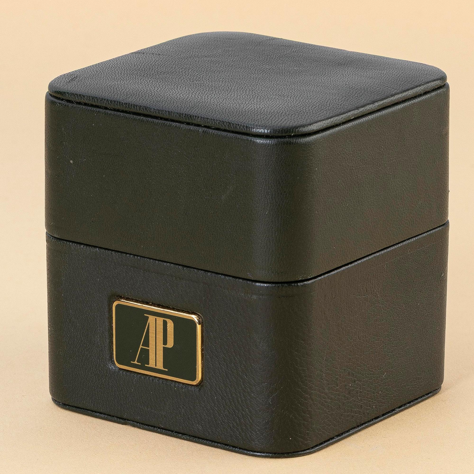 Audemars Piguet, ”Royal Oak Square”, "Jumbo", ca 1979.