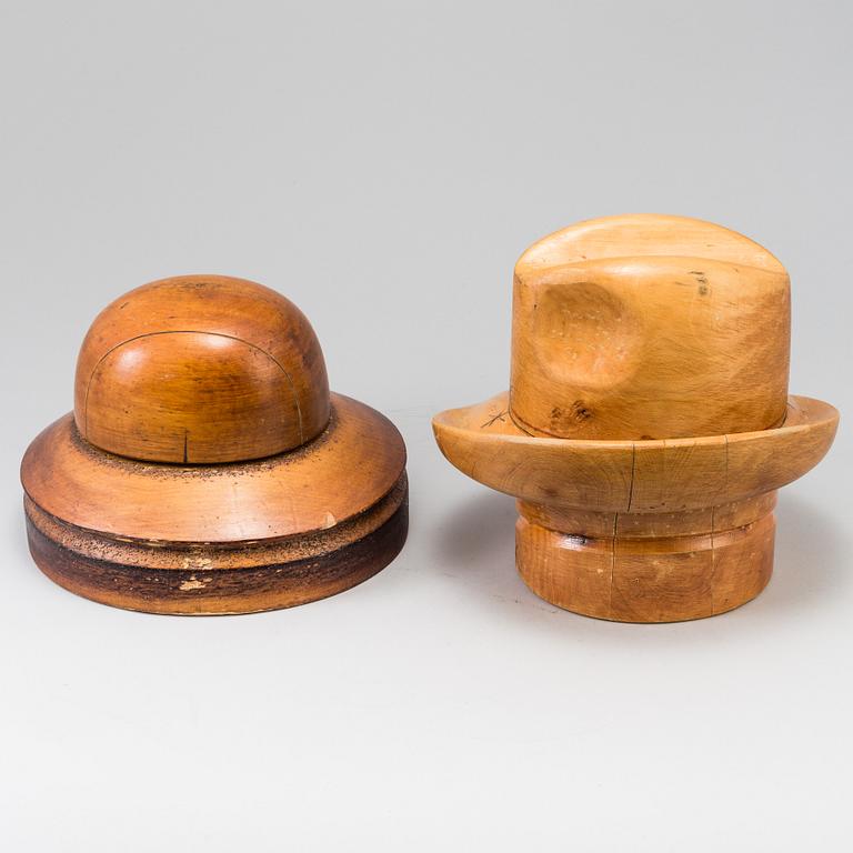 HATTSTOCKAR, två stycken, 1920-30-tal.