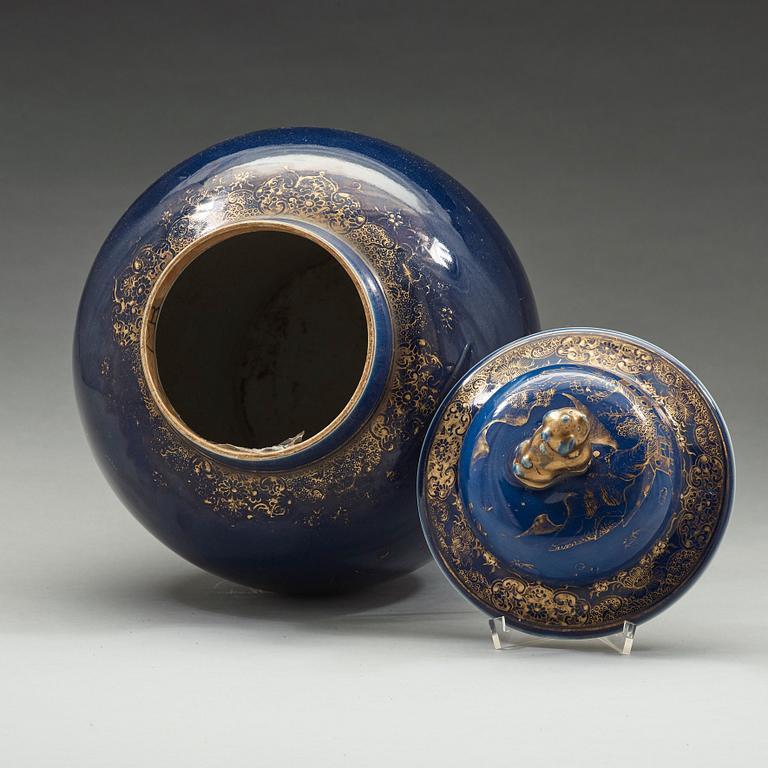 A large blue glazed jar with cover, Qing dynasty, Qianlong (1736-95).