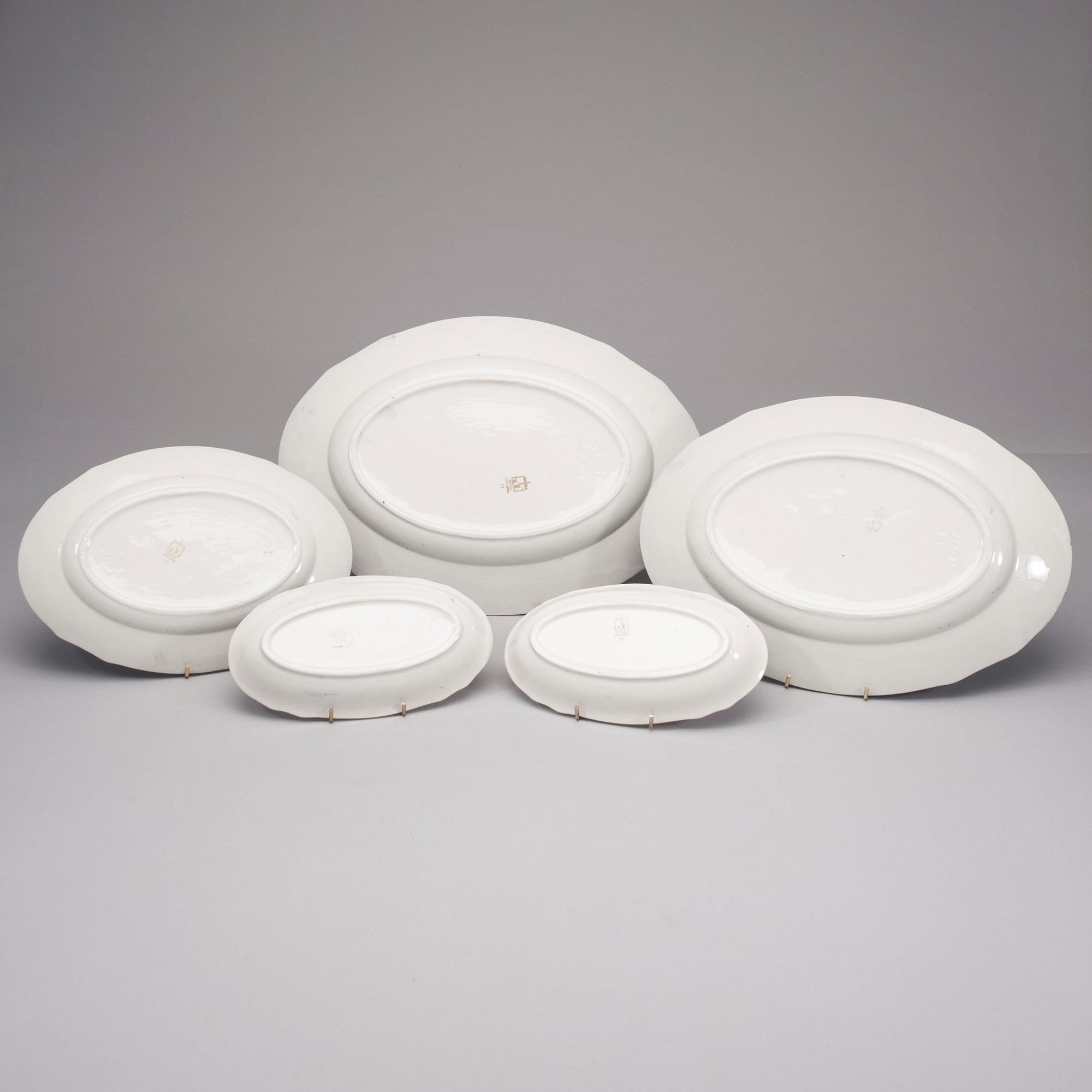 SERVIS, 49 delar, porslin, "Blått Landskap", design Reinhard Richter, Arabia, 1941-64.
