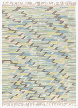 A Kelim carpet, c. 257 x 193 cm.