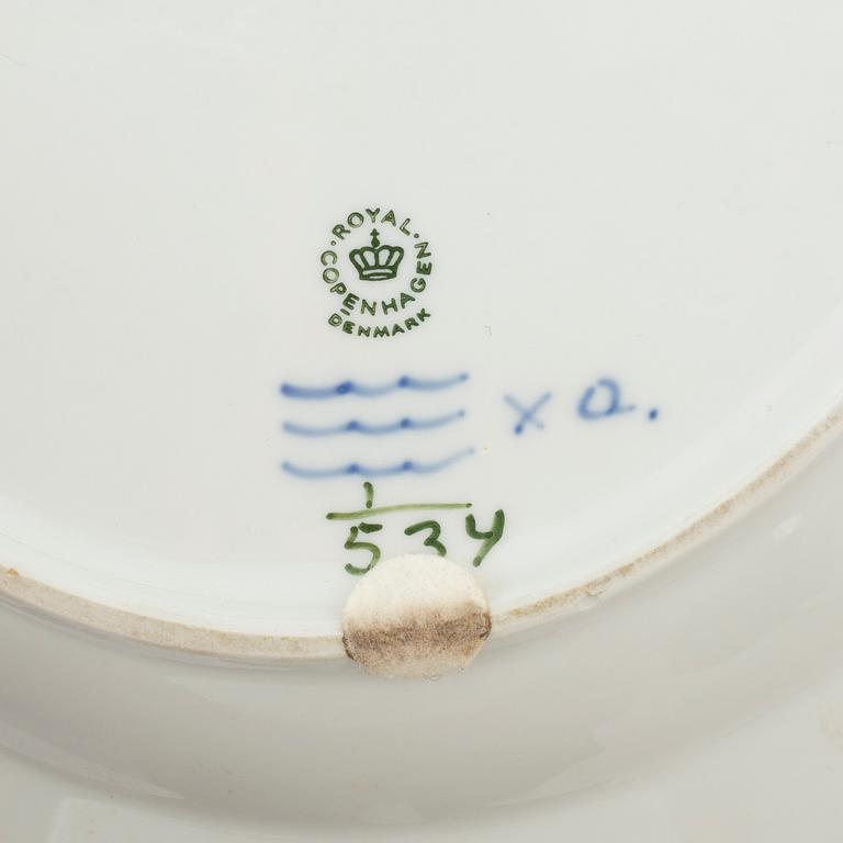 ROYAL COPENHAGEN, a 'Musselmalet' part dinner service, Denmark, second half of the 20th century (81 pieces).