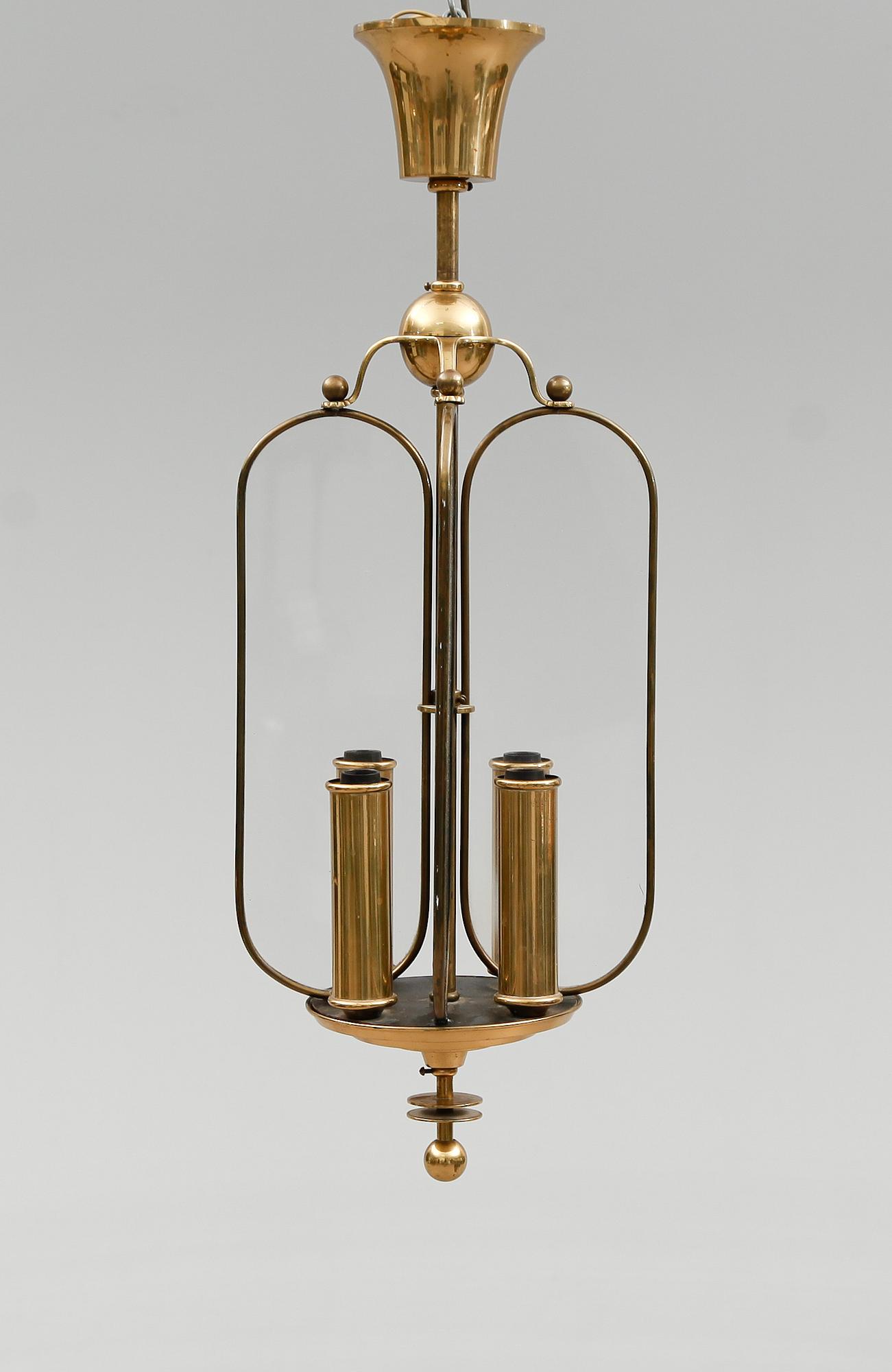 TAKLAMPA, 1900-talets mitt. Höjd 65 cm.