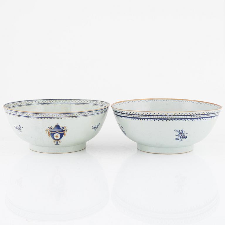Bålskålar, 2 st, porslin, Kina, Jiaqing (1796-1820).