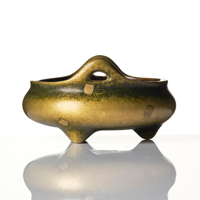 Rökelsekar, brons. Sen Qingdynasti/omkring 1900.