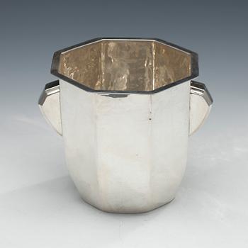 VINKYLARE, 925 silver. Turkiet. Finska importstämplar från år 2000. Vikt 785 g.