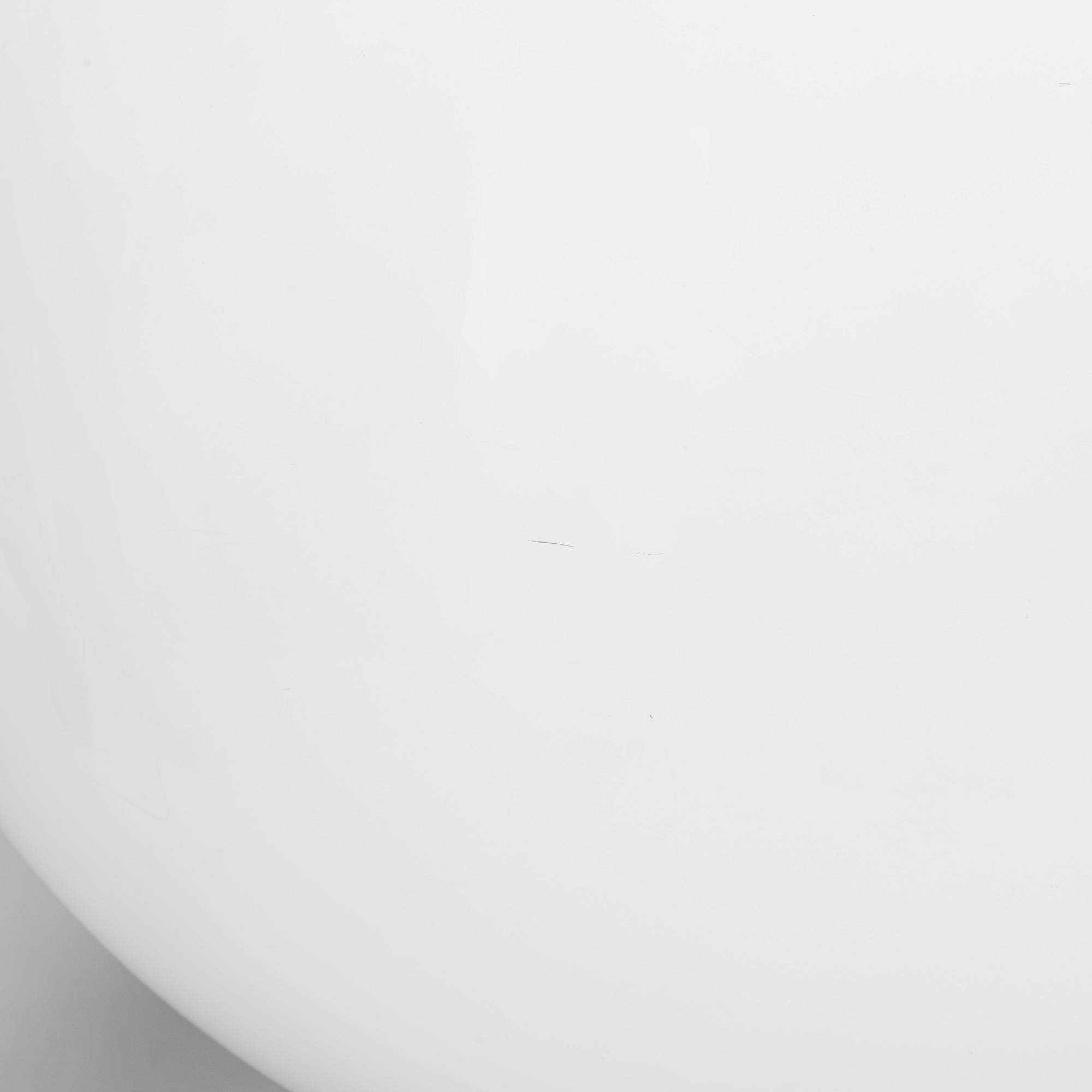 Eero Aarnio, a 'Ball Chair' for Adelta, 2008.