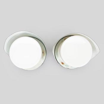 Vägglampor / utebelysning, 2 st, modell AT 32,  Itsu, 1900-talets mitt.