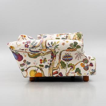 Josef Frank, a "Liljevalchs" sofa, Firma Svenskt Tenn.