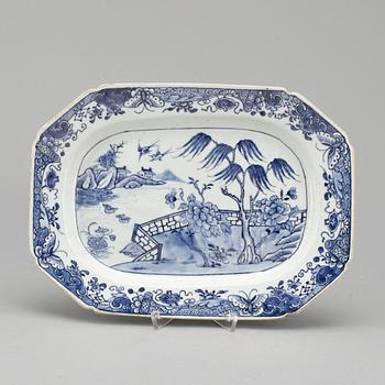 STEKFAT, kompaniporslin, Kina, 1700-tal.