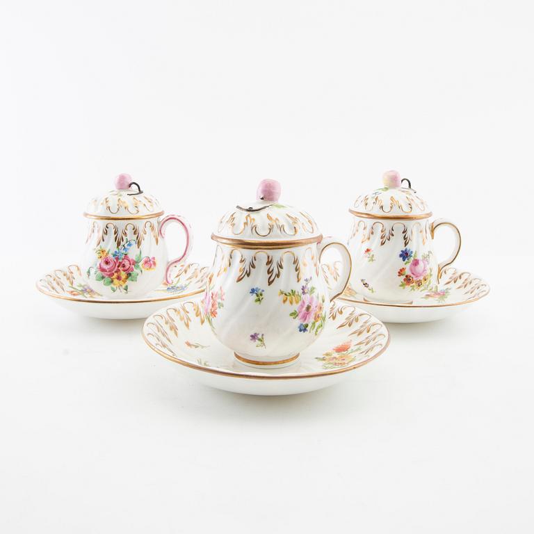 Crèmekoppar, 11 st, porslin, Gustavsberg omkring 1900, rokokostil.