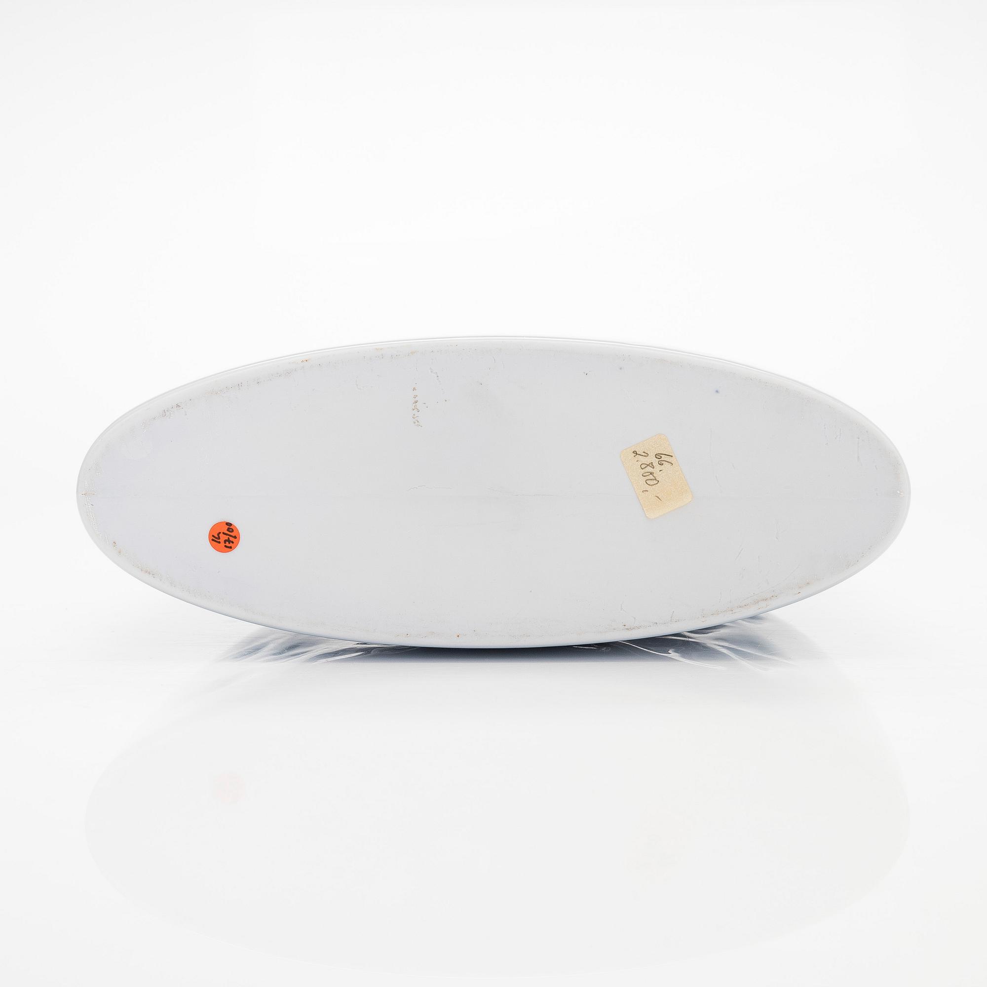 Inkeri Leivo, pullo, posliinia, signeerattu Inkeri Leivo, Arabia.