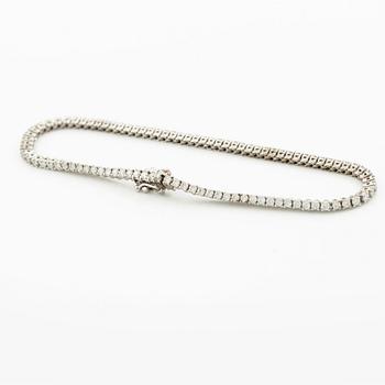 Tennis bracelet 18K white gold with brilliant-cut diamonds.