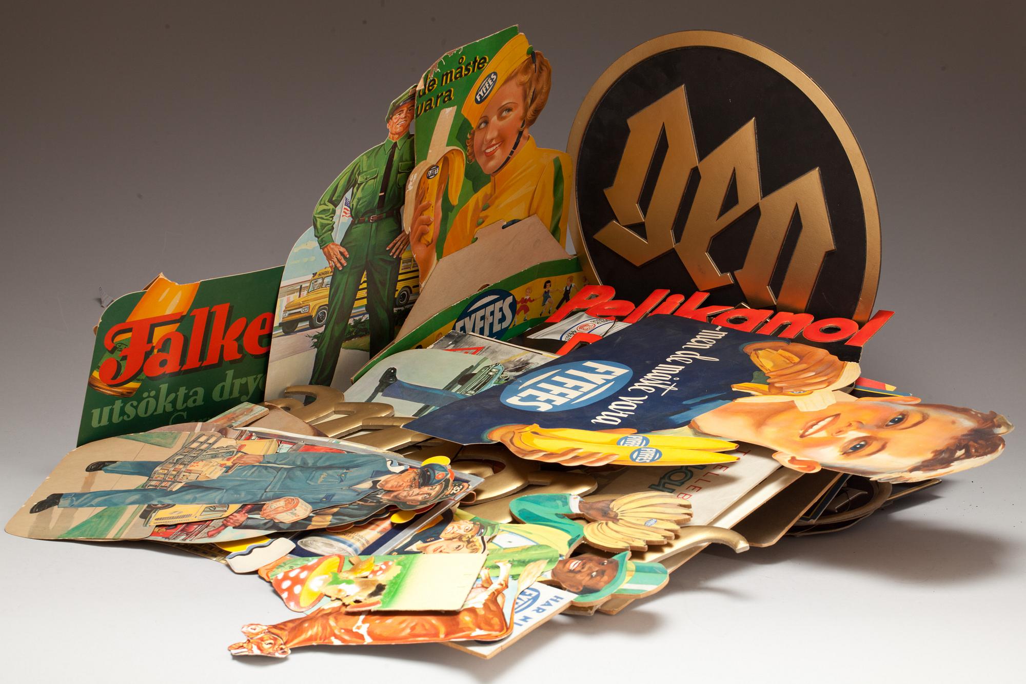 PARTI REKLAMSKYLTAR, 1900-tal.