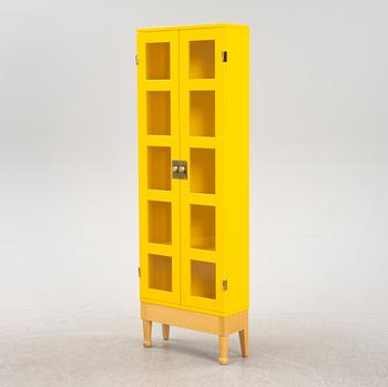 Mats Theselius, a 'National Geographic' cabinet from Källemo.