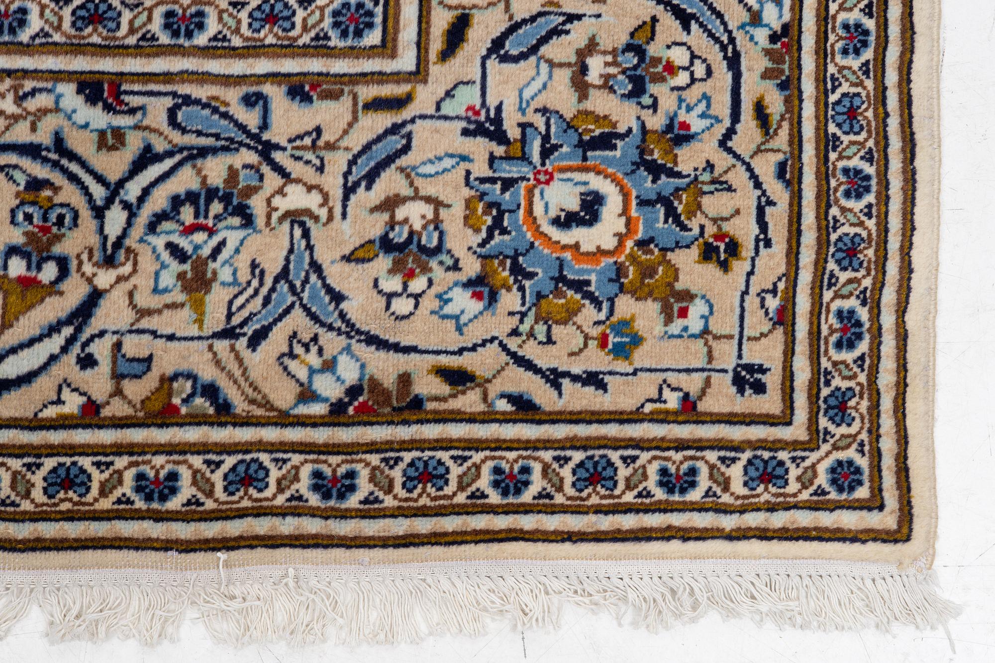 Keshan rug, 346 x 240 cm.