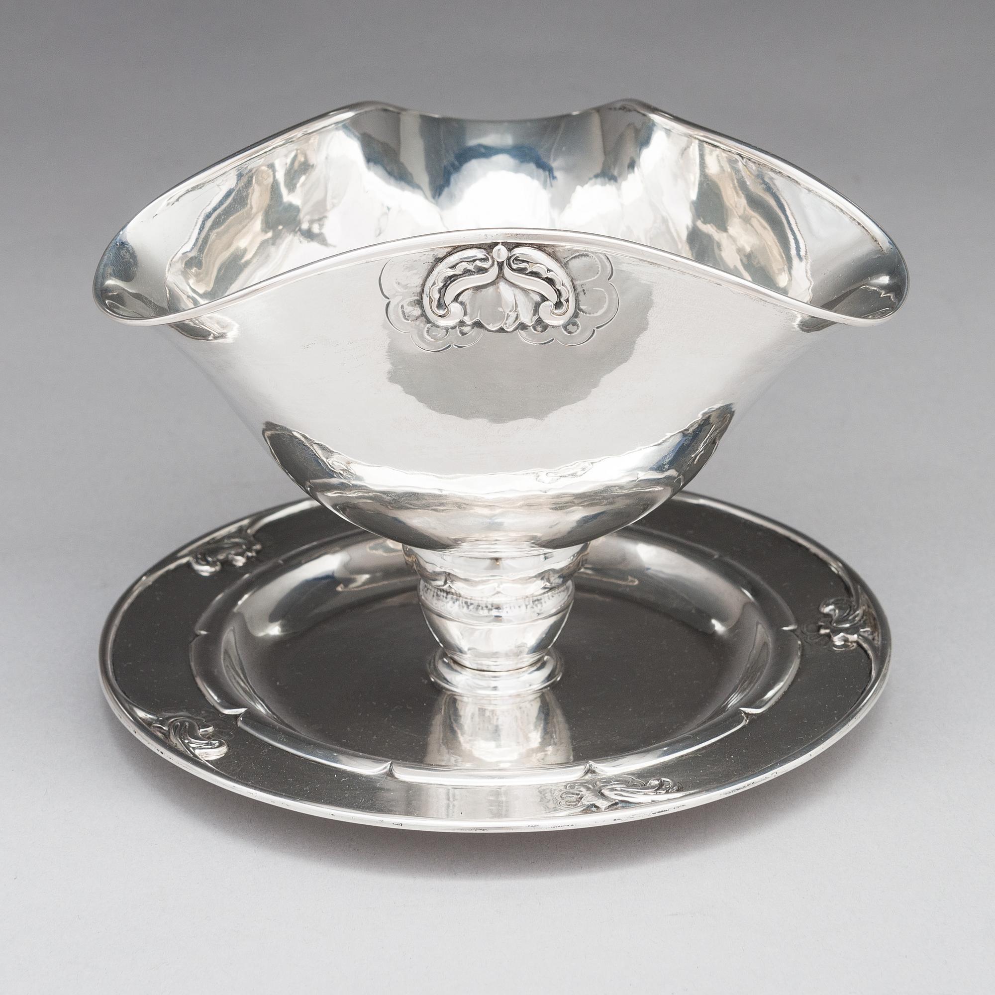 Georg Jensen, såsskål, silver, design nr 328, Köpenhamn 1919. Svenska kontrollstämplar GABF.