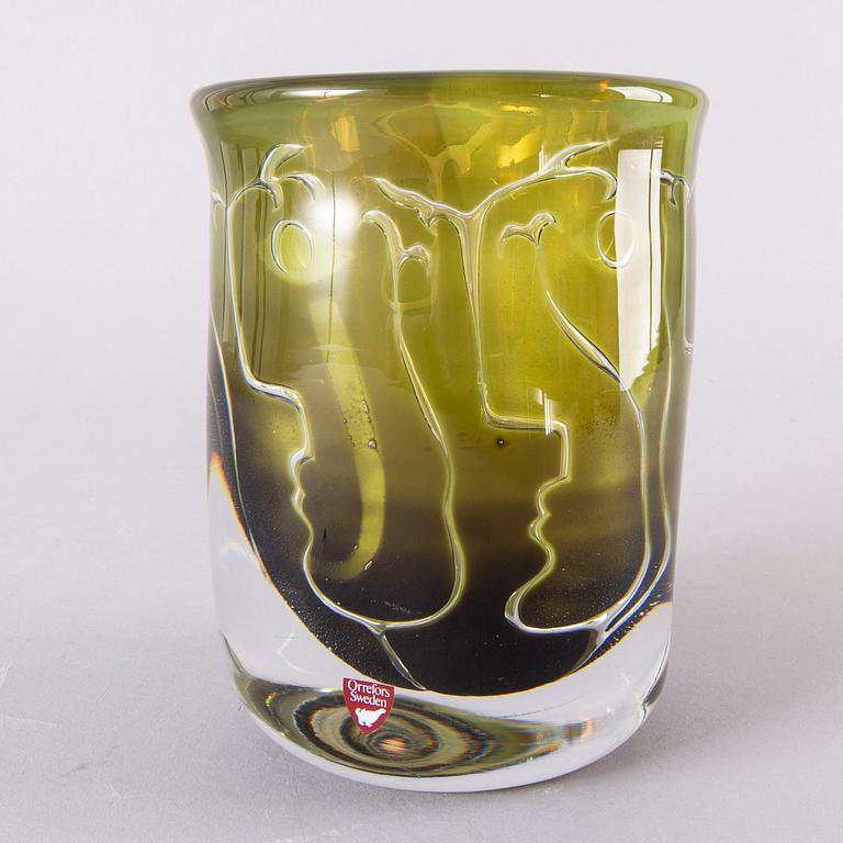 Ingeborg Lundin, a signed and dated ariel glass vase Orrefors 85.