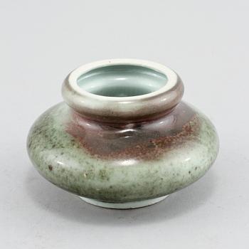 PENSELTVÄTT, porslin, Kina, 1900-tal.