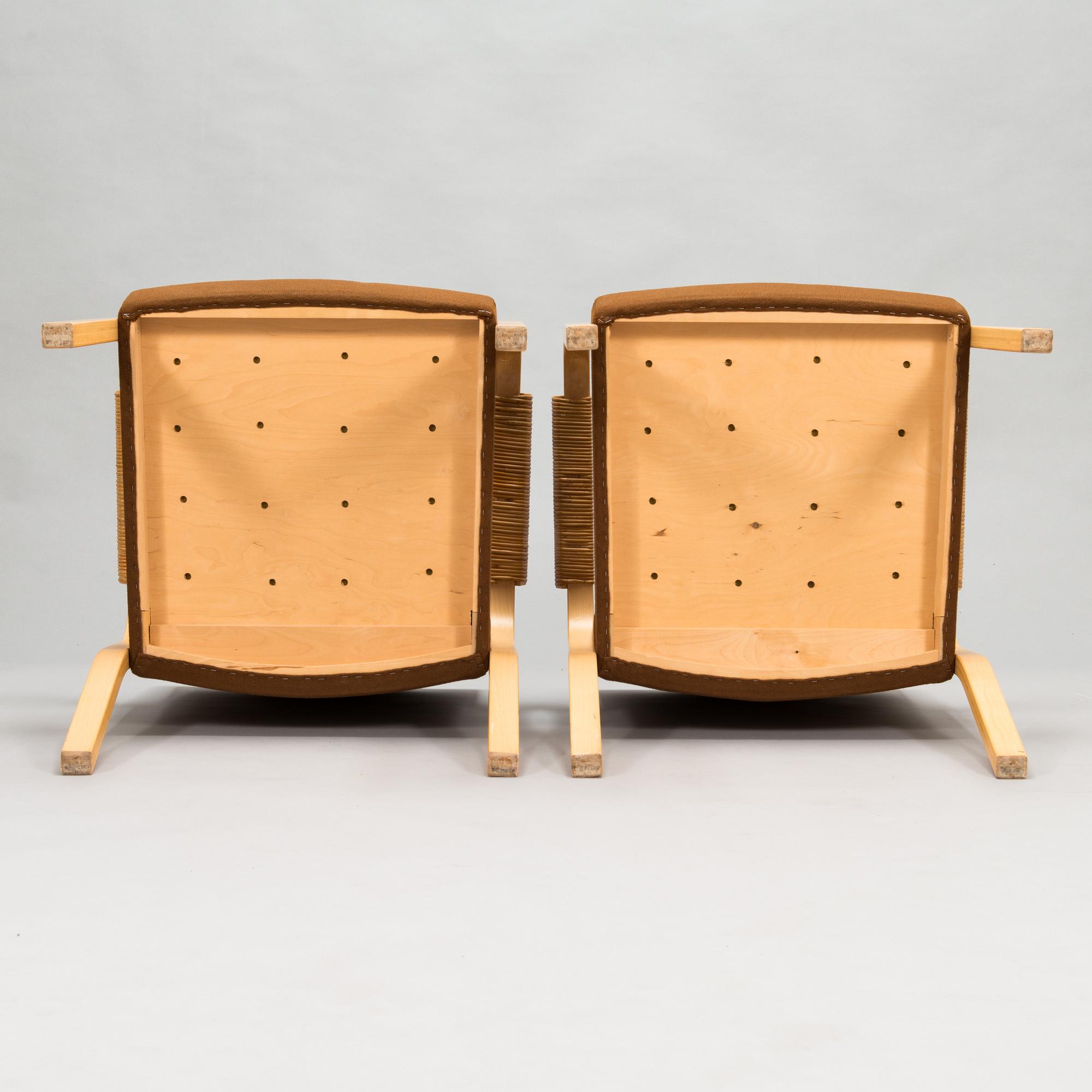 Alvar Aalto, karmstolar, ett par, modell 46, Artek, 1900-talets slut.