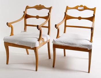 KARMSTOLAR, ett par, senempire, 1800-talets mitt.