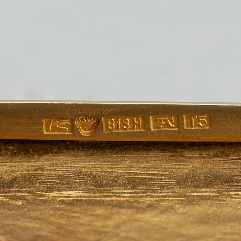 A finnish parcel-gilt silver cigarette case, Turku 1924.