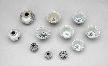 FAT samt KOPPAR och KRUKOR, 15 delar, porslin, Kina. 1800-tal.