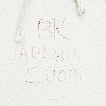 Birger Kaipiainen, tallrik, keramik, signerad BK Arabia Suomi.
