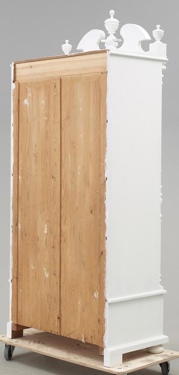 KLÄDSKÅP, sent 1800-tal.