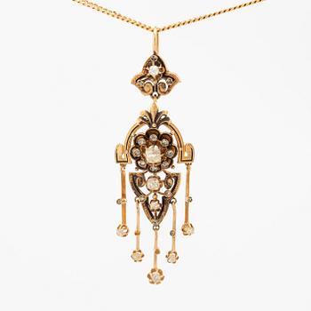 Necklace 18K gold set with old-cut and rose-cut diamonds, France and Italy.