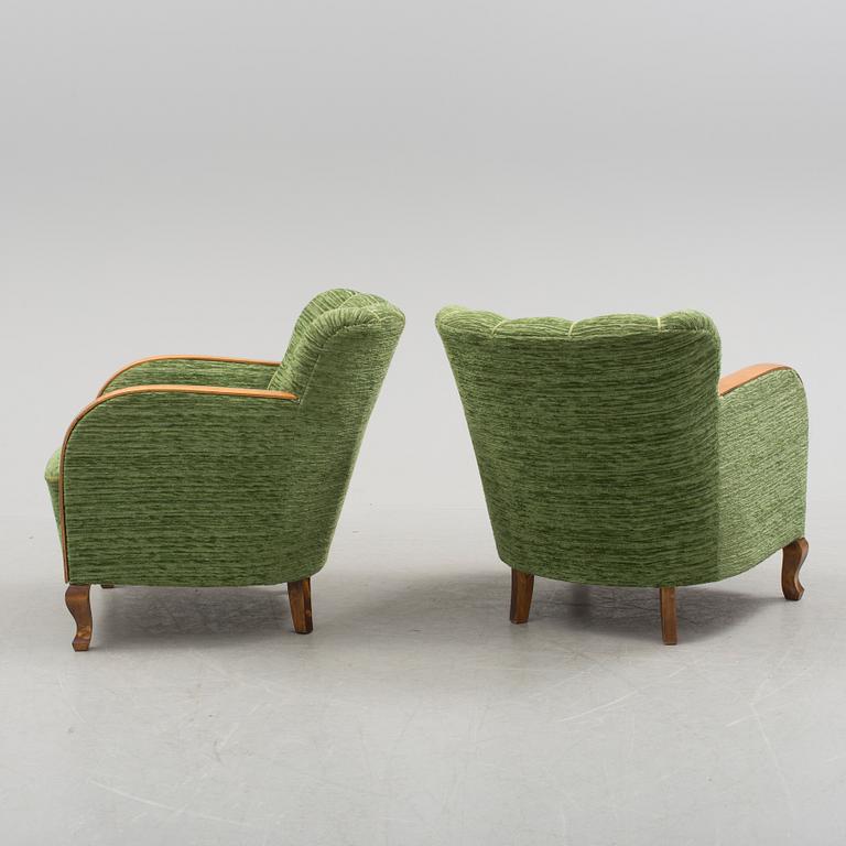 A pair of 1930´s art deco armchairs.