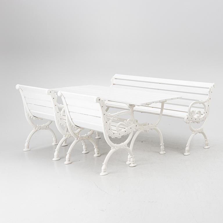 Trädgårdsgrupp, 4 delar, Byarum, 1900-talets andra hälft.