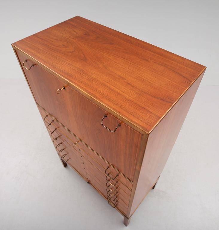 SERVERINGSSKÅP, Danmark, 1900-talets mitt.